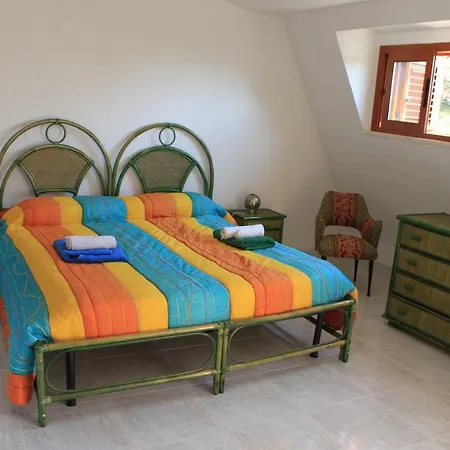 Alhambra Bed & Breakfast *